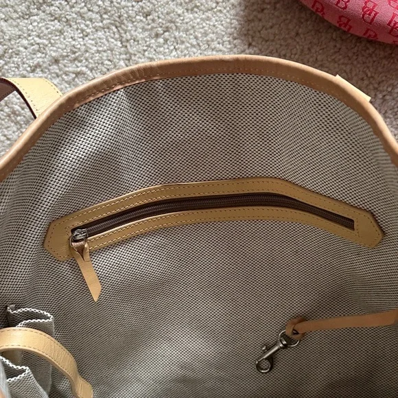 Dooney & Bourke Red and Tan Tote Bag - with matching coin purse - Picture 5 of 7